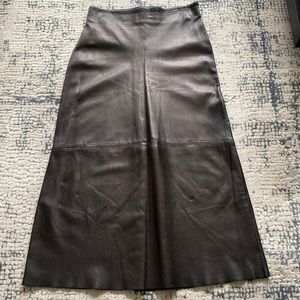 Ya-Ya Buttery soft black Italian lambskin leather a-line maxi skirt size 8.